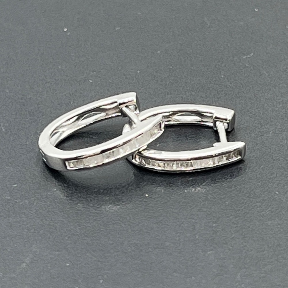 UD 925 White Gold Plated
Sterling Silver 1/4 CTW Diamonds Designer Hoop Earrings